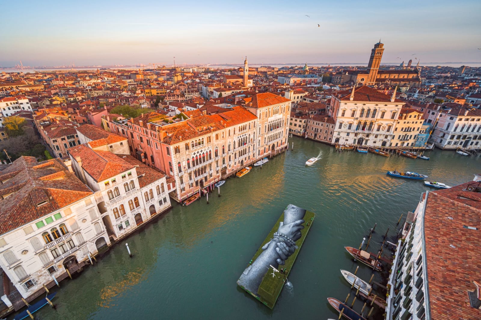 Saype, Beyond Walls, Step 13 : Venise (ITA) 2022, 240 m², 45°26'19.83"N 12°20'10.09"E, 2023