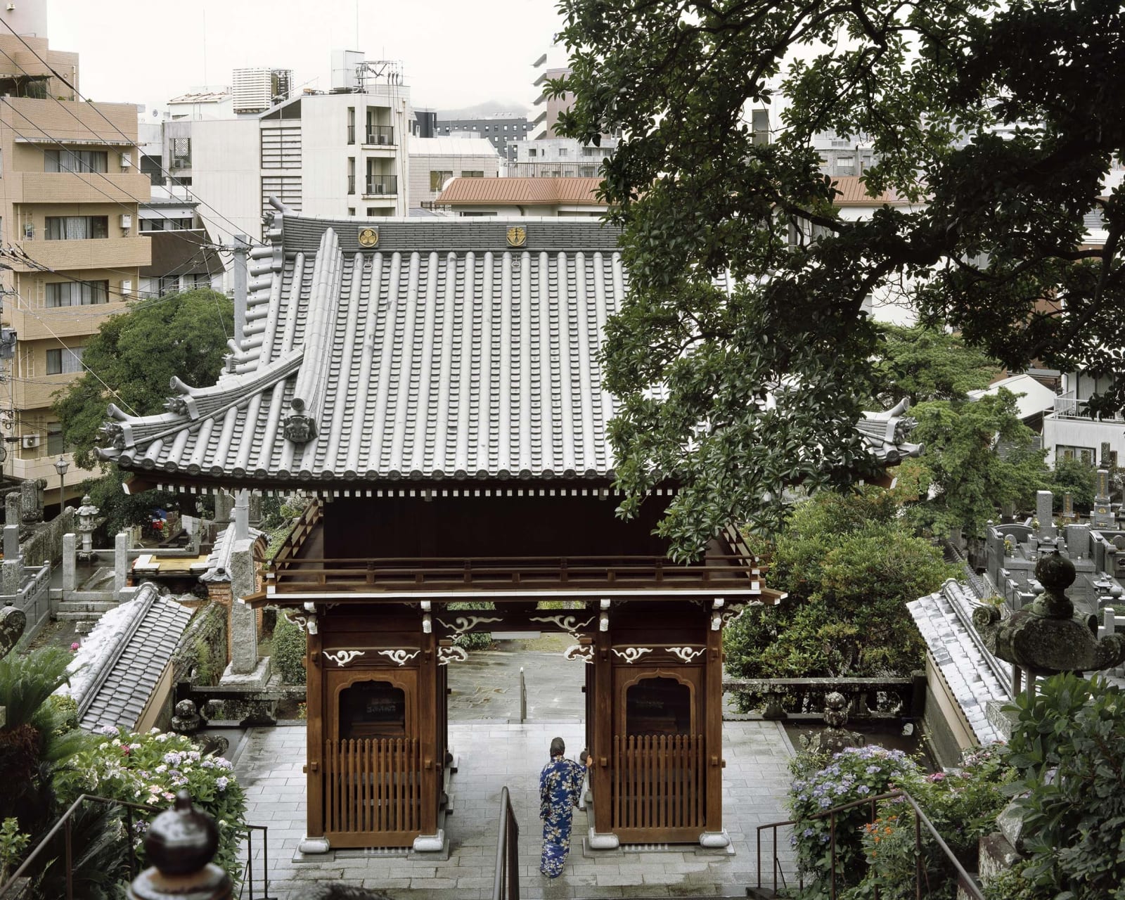 Giada Ripa, Nagasaki, Self -portrait s a tribute to Mathilde Ruinart and Felice Beato, 2015