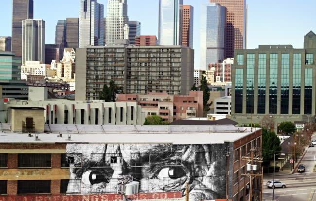 Jr, The Wrinkles of the City, Los Angeles, Brewery Downtown, USA, 2011