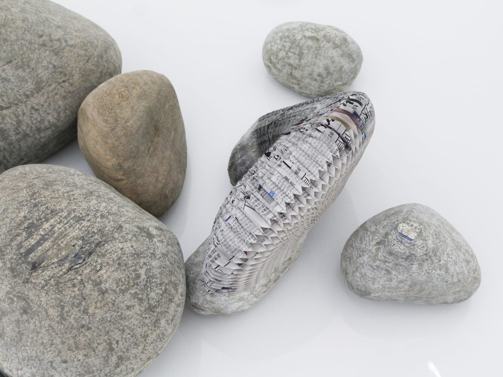 Li Hongbo, Stones, 2018