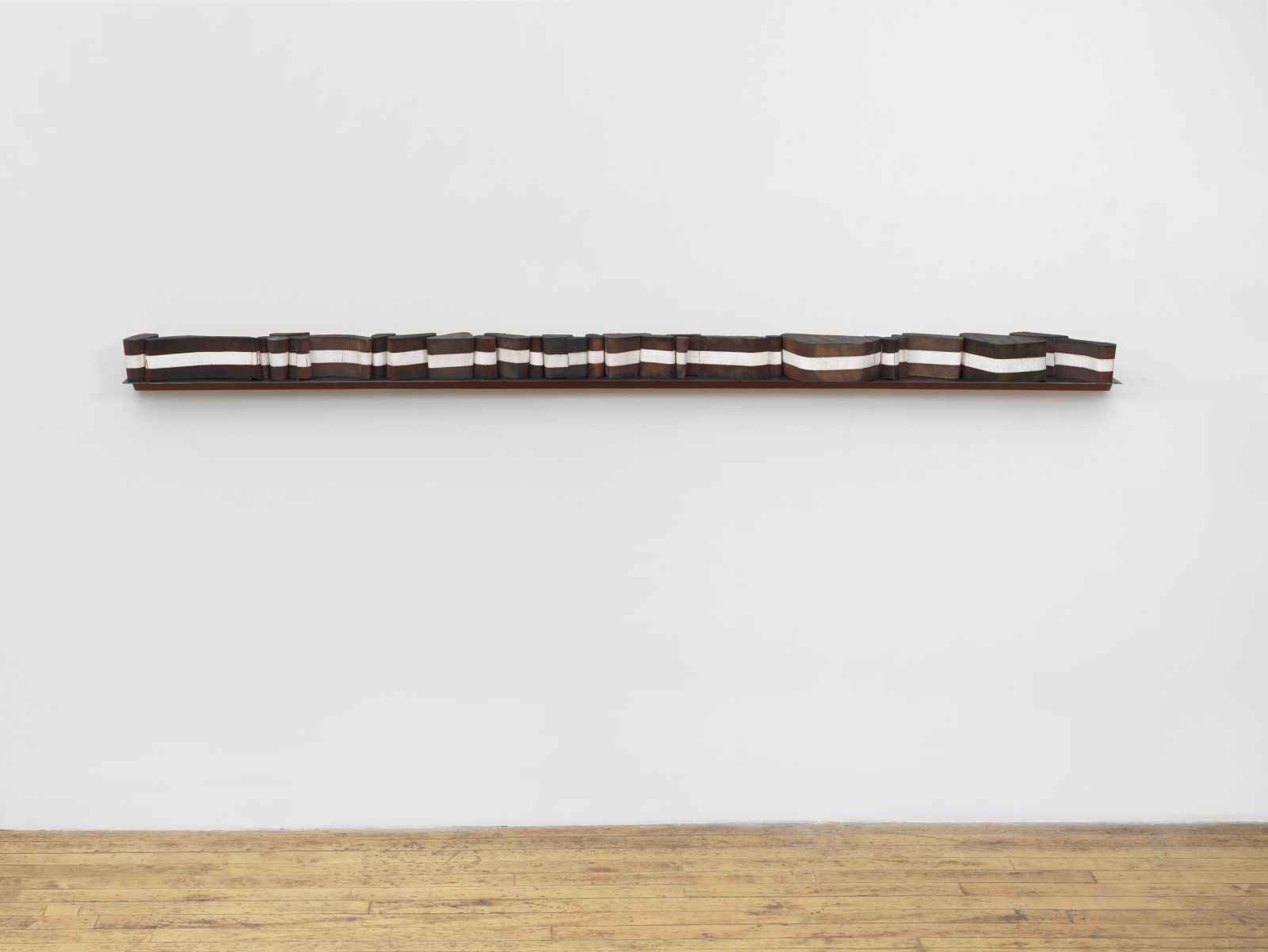 Mel Kendrick, White Line, 2019