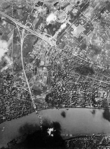 Gerhard Richter, 14 FEB 45, 2001