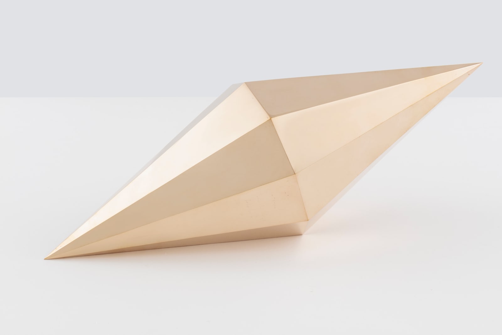 Jorinde Voigt, Integral (Polyhedron, 9 pointed dipyramid), 2018