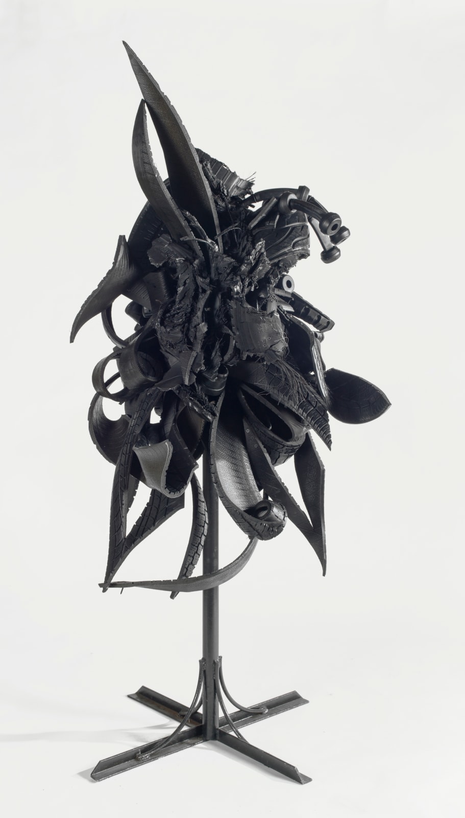 Chakaia Booker, Splintered Reality, 2003