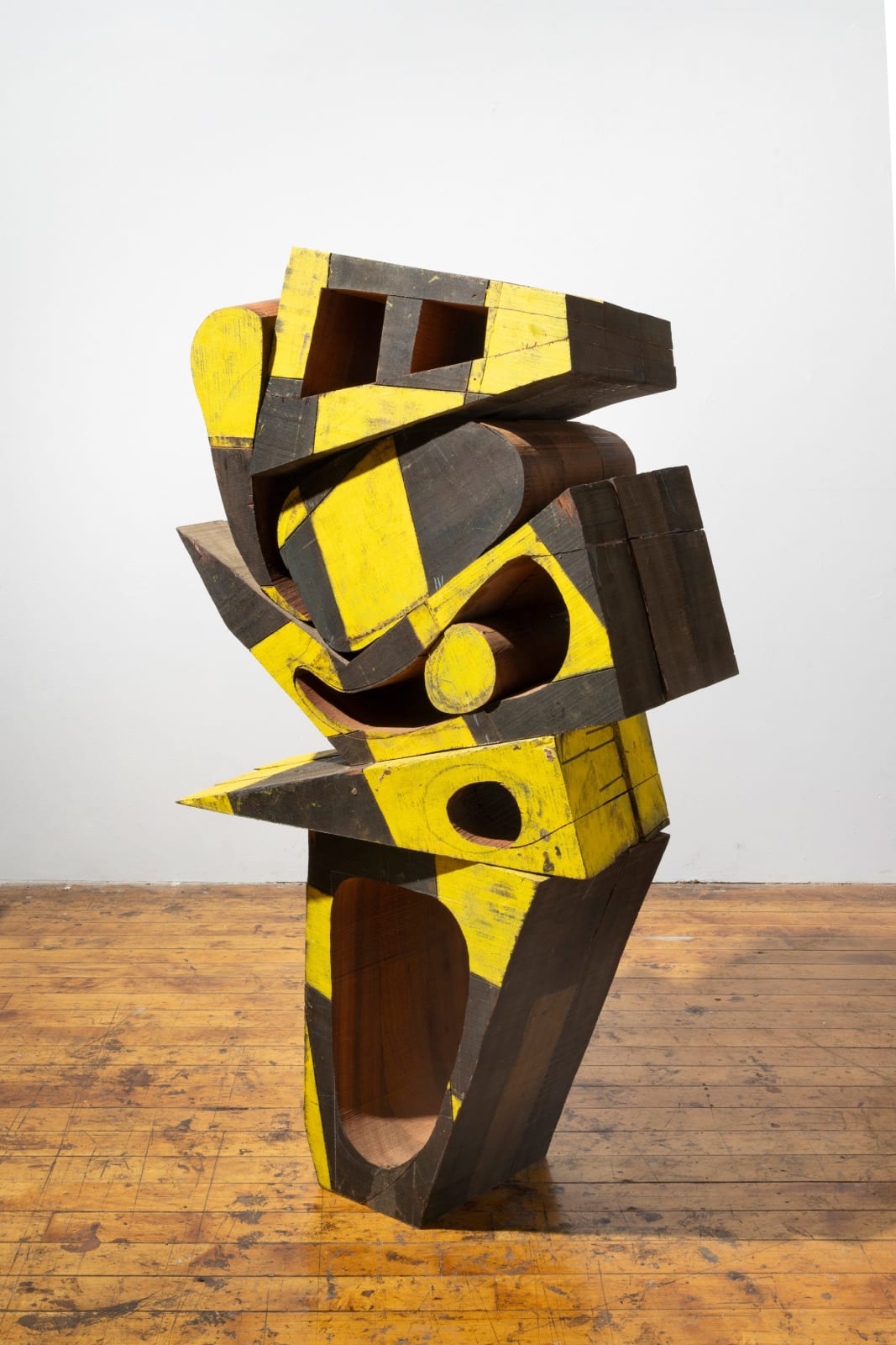 Mel Kendrick, Cutting Corners, 2024