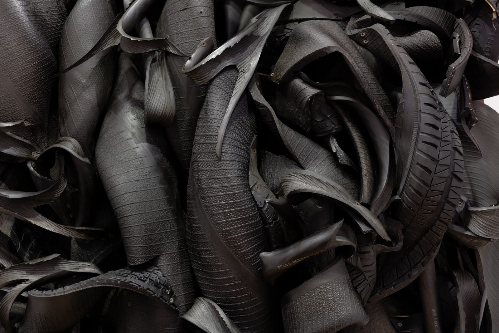 Chakaia Booker, Untitled, 1996