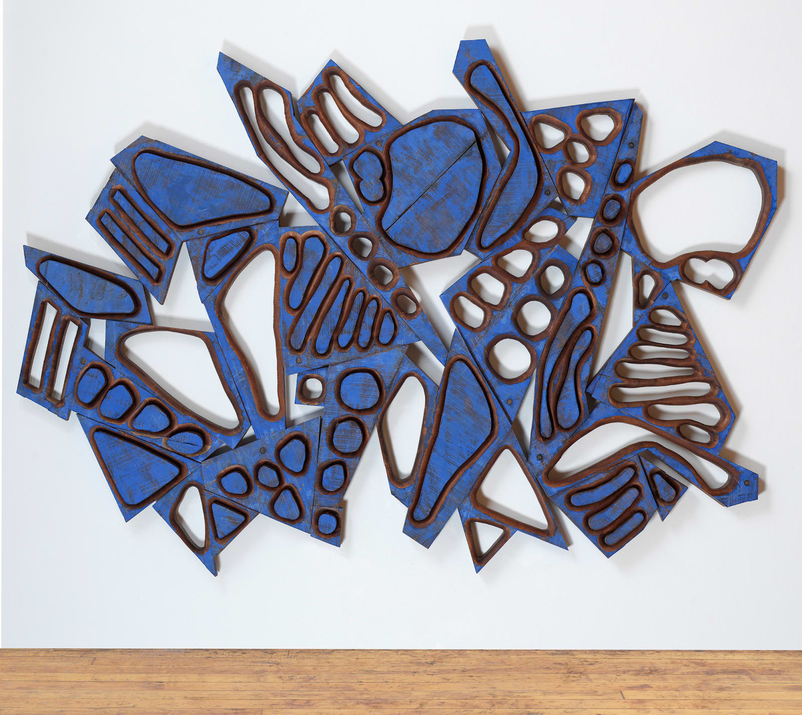 Mel Kendrick, Blue Wall 5, 2020