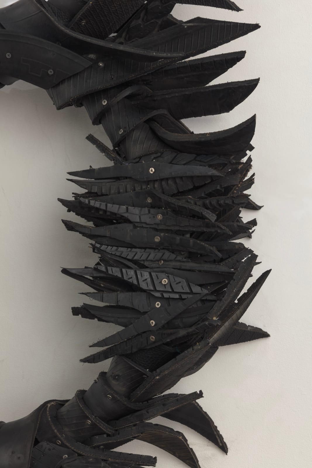 Chakaia Booker, Manipulating Fractions, 2004