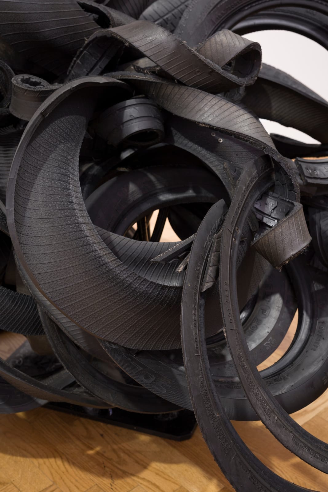 Chakaia Booker, Bottom Half, 2008