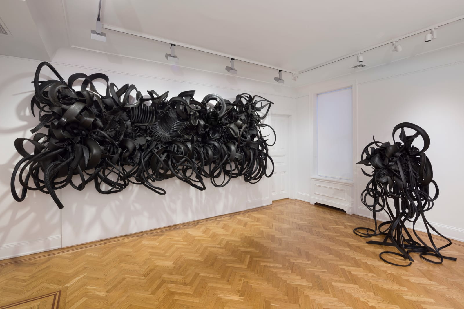 Chakaia Booker, Empty Seat, 2006