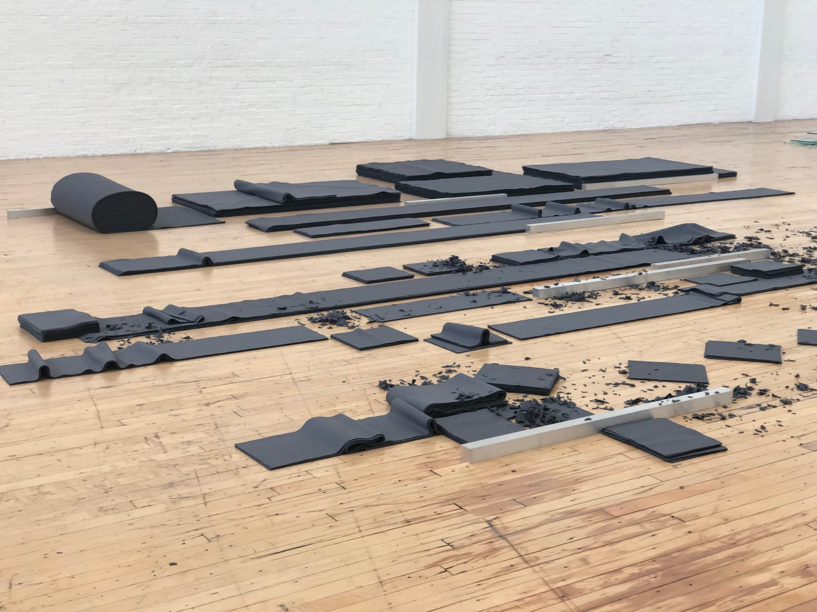 Barry Le Va, Placed Parallel, 1967/2019