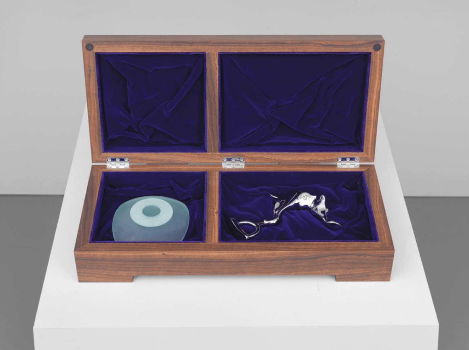 Richard Artschwager, See by Looking / Hear by Listening, 1992