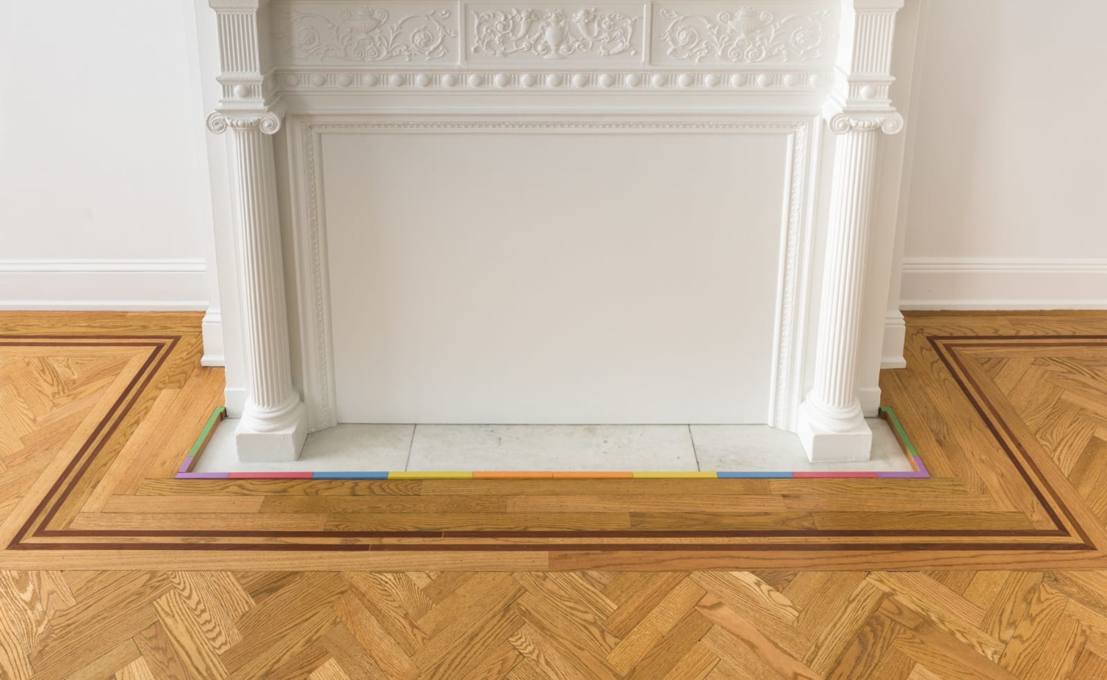 Julia Fish, Hearth : 24 East 81st Street with Hermitage spectrum [ thresholds : west to east to west ] , 2022