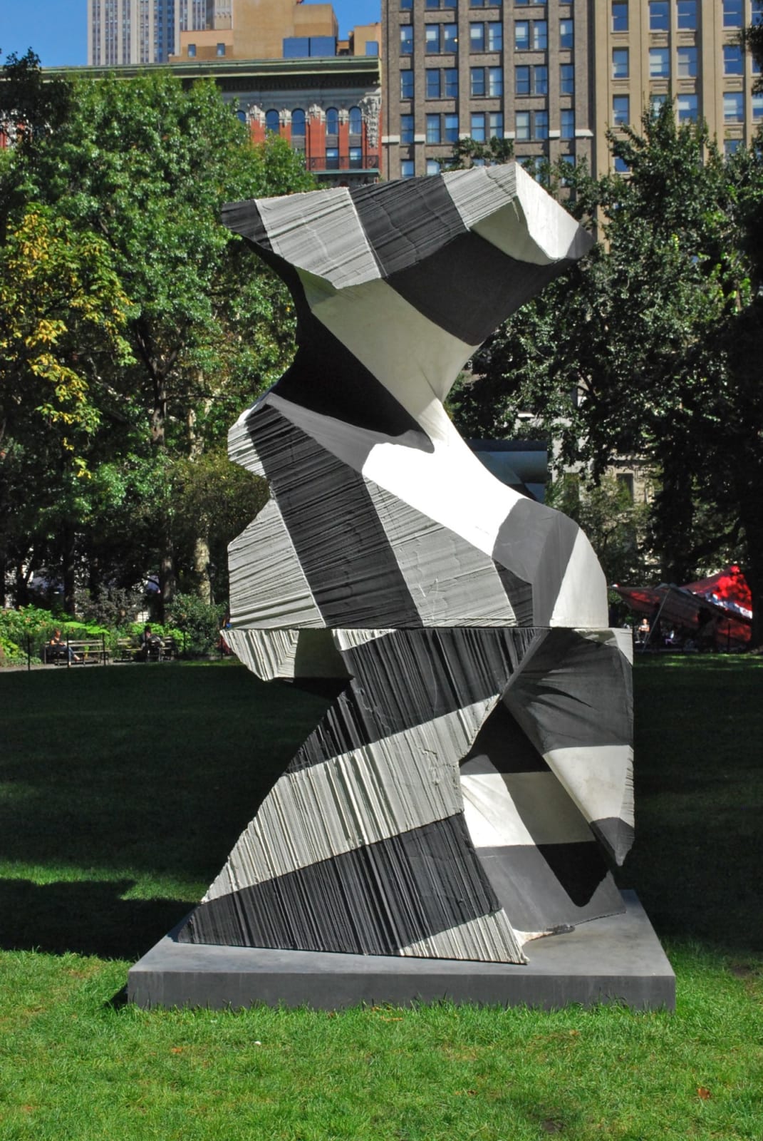 Mel Kendrick, Marker #4, 2009