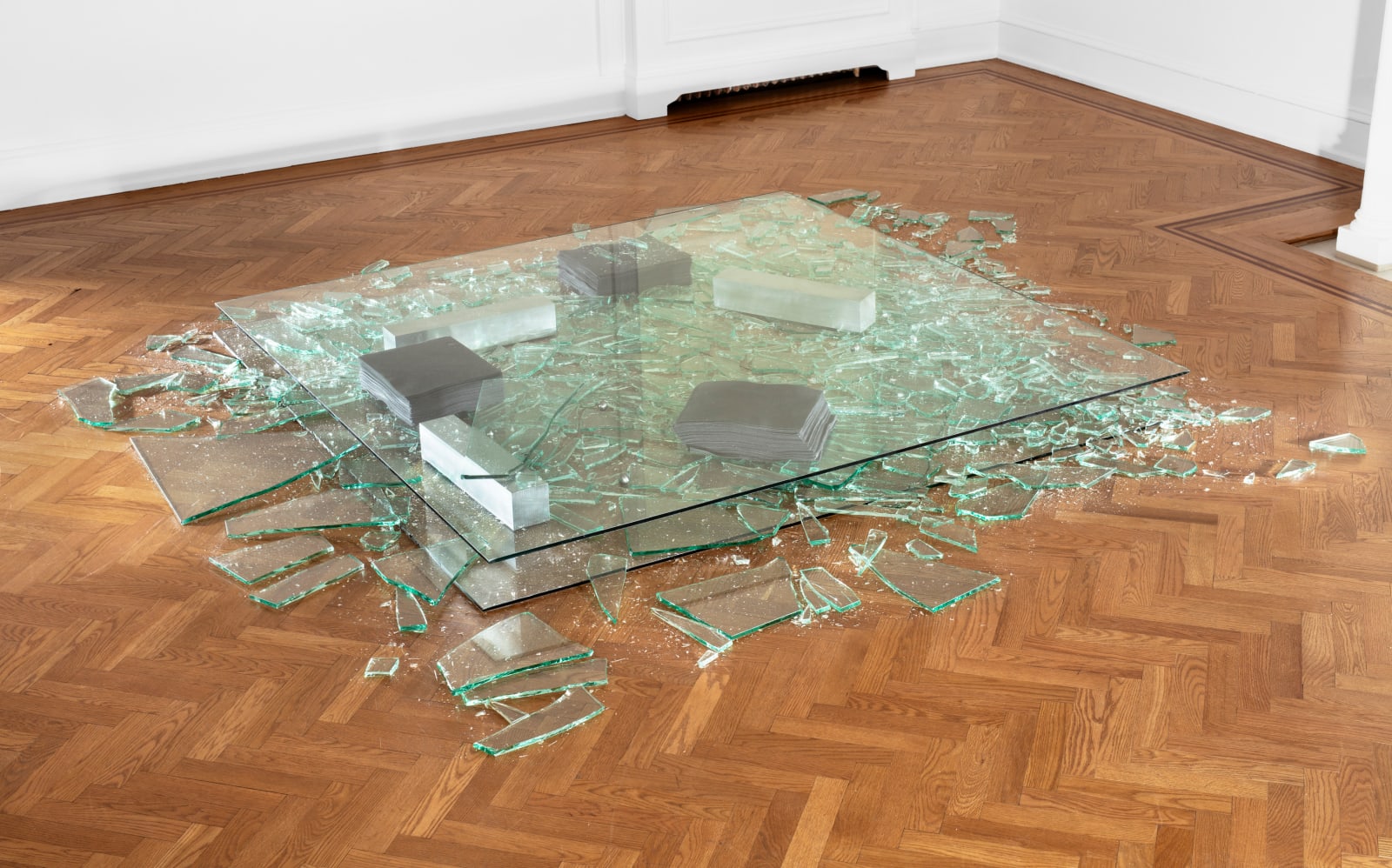 Barry Le Va, 4 Layers: Placed, Dropped, Thrown, 1968-71/2019