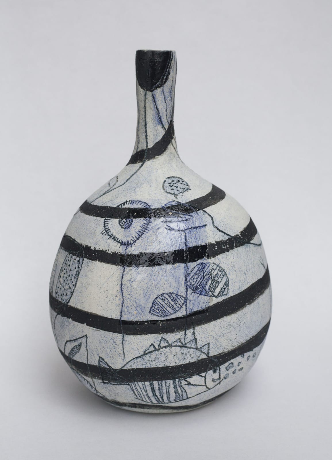 Alice Corbett & Lydia Corbett, Picasso Black and White Vessel, 2021