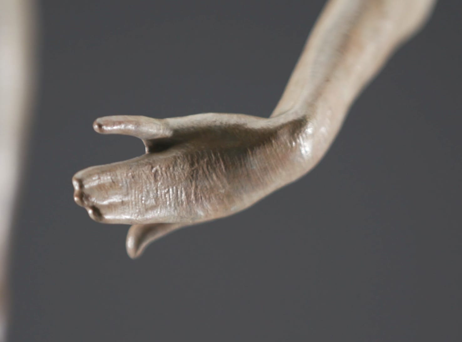 Richard MacDonald, Flight in Attitude, Atelier, 2005