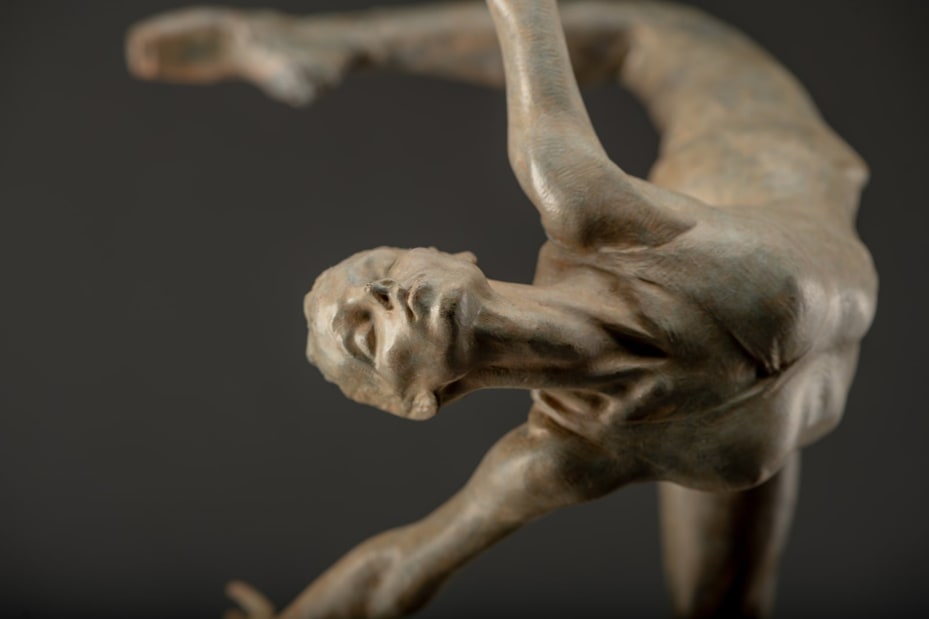 Richard MacDonald, Flight in Attitude, Atelier, 2005