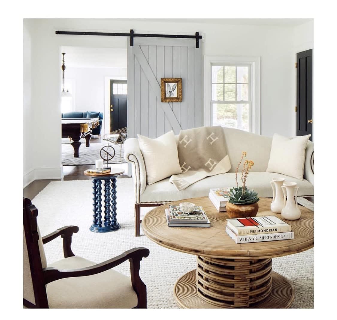 Hunt Slonem, Companion, 2024