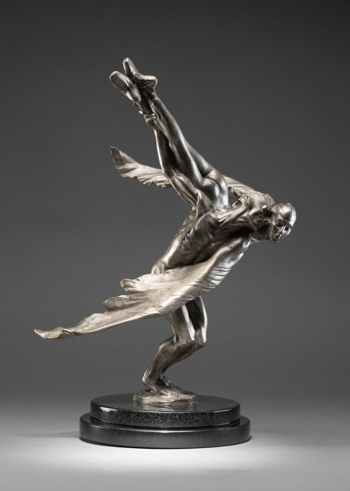 Richard MacDonald, Doves, Atelier, Platinum, 2023