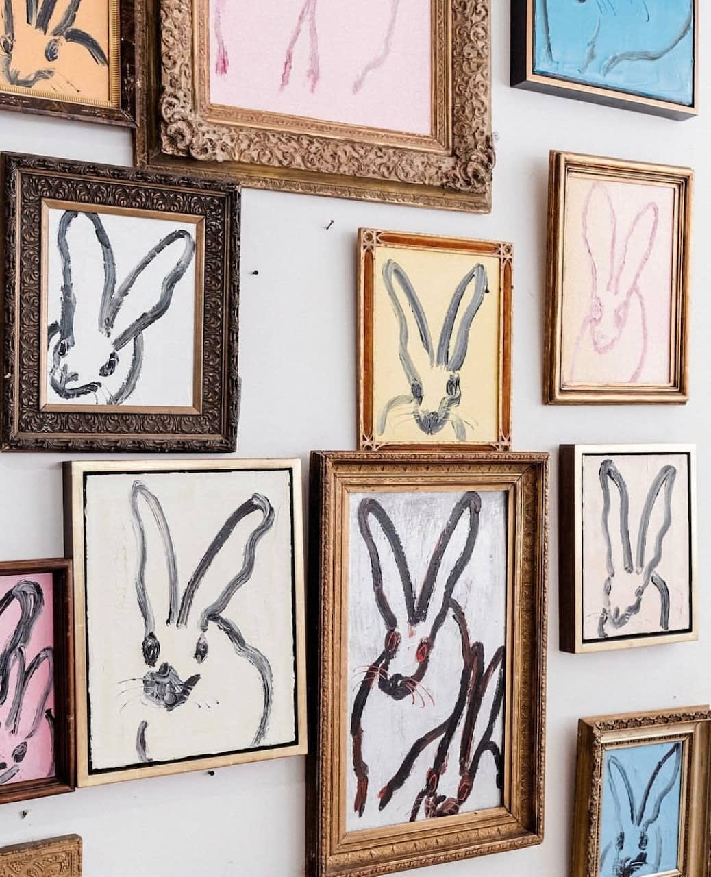 Hunt Slonem, Untitled, Pale Blue Bunnies, 2019