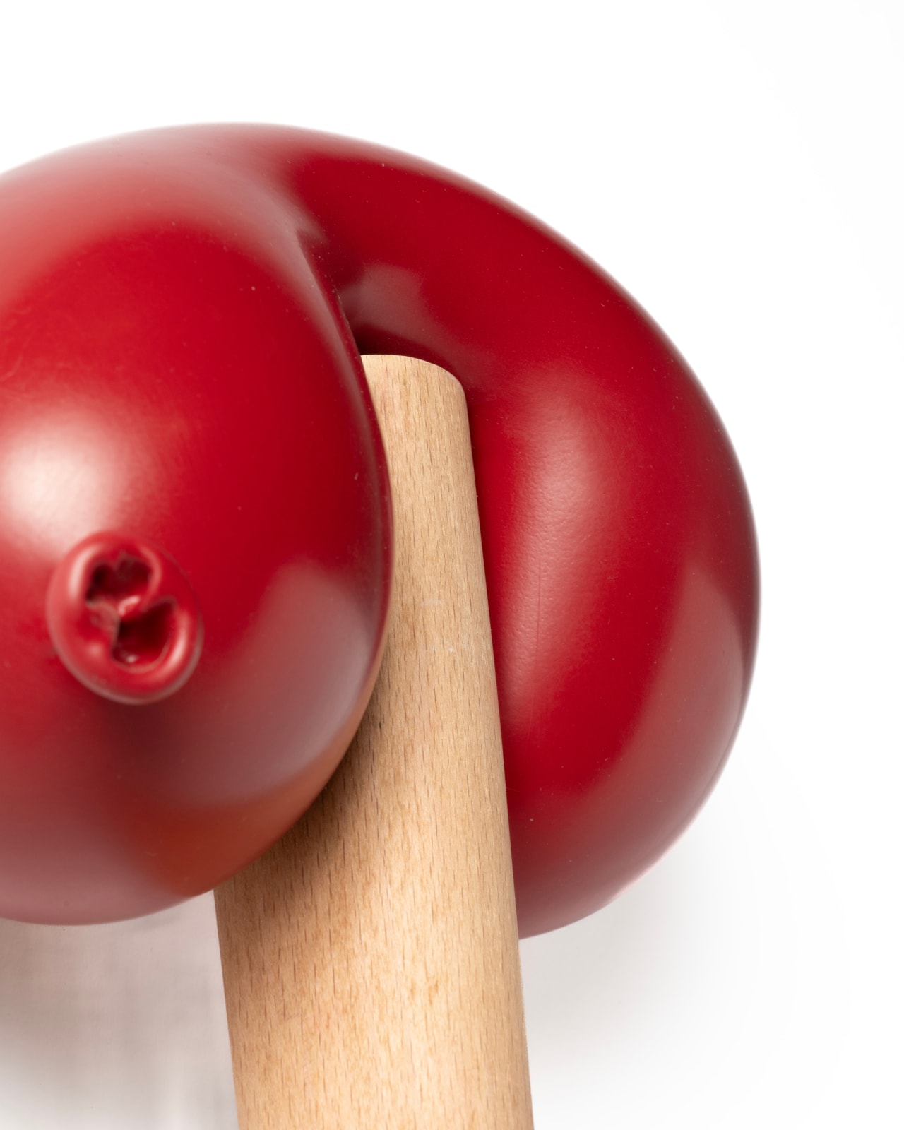 Nano Abia, Palo un cuerpo (Rubinrot), 2024