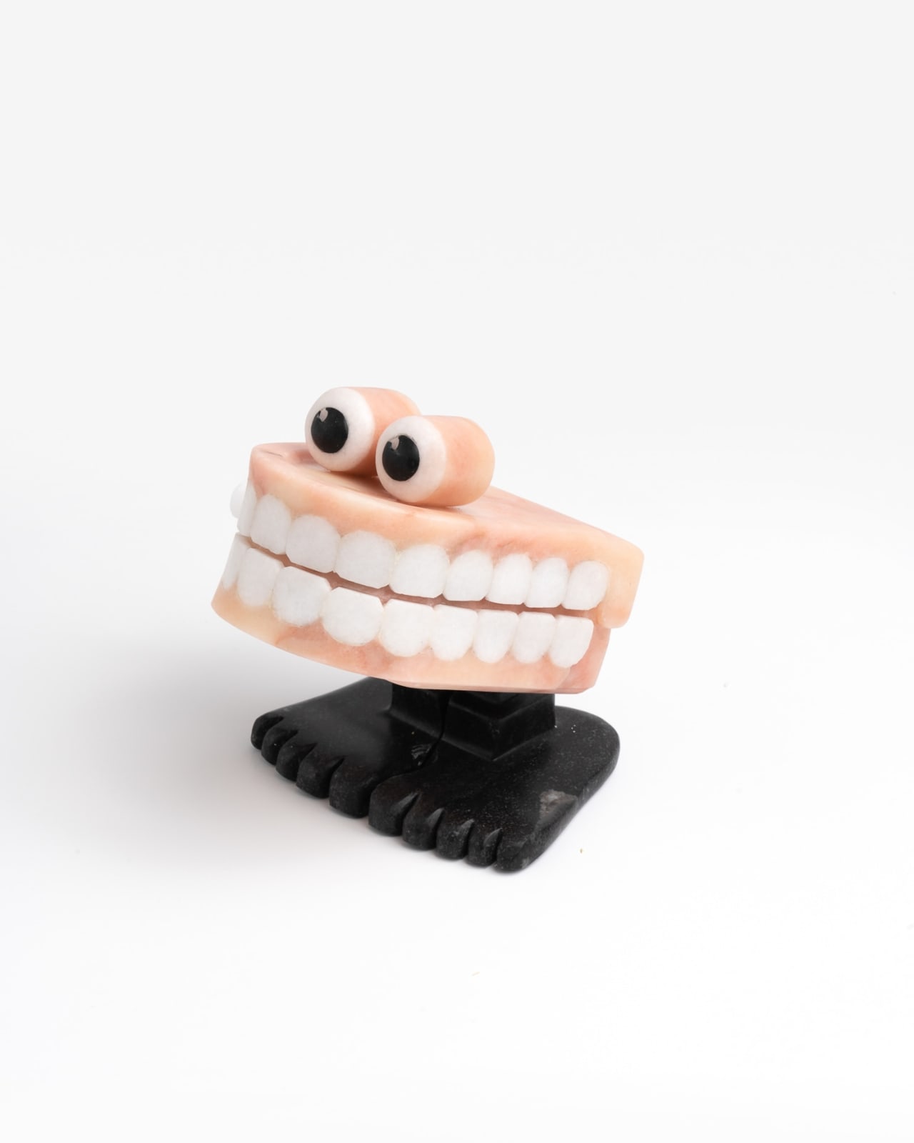 Quiñones, Dentadura, 2022