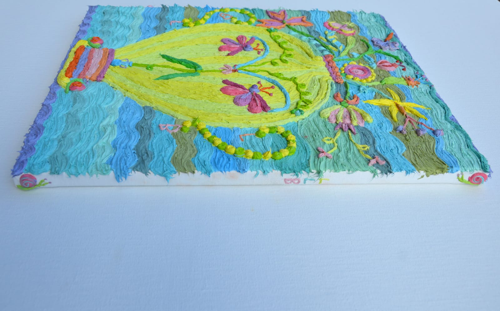 Laura López Balza, Espejo floral de junio, 2025