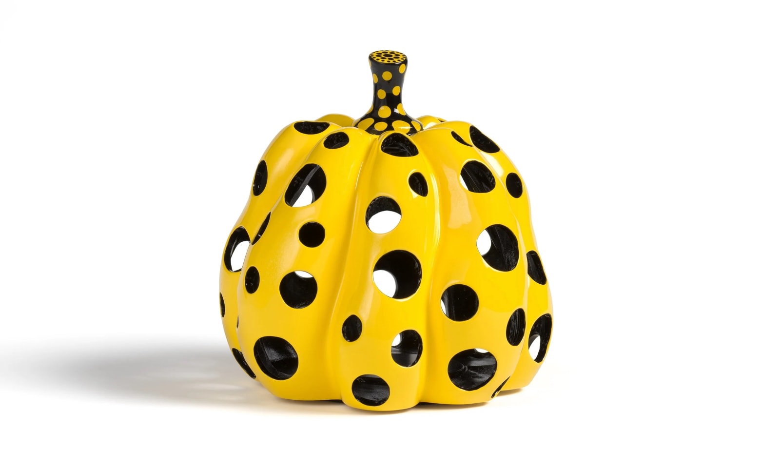 Yayoi Kusama, Pumpkin sculpture (NGV), 2025