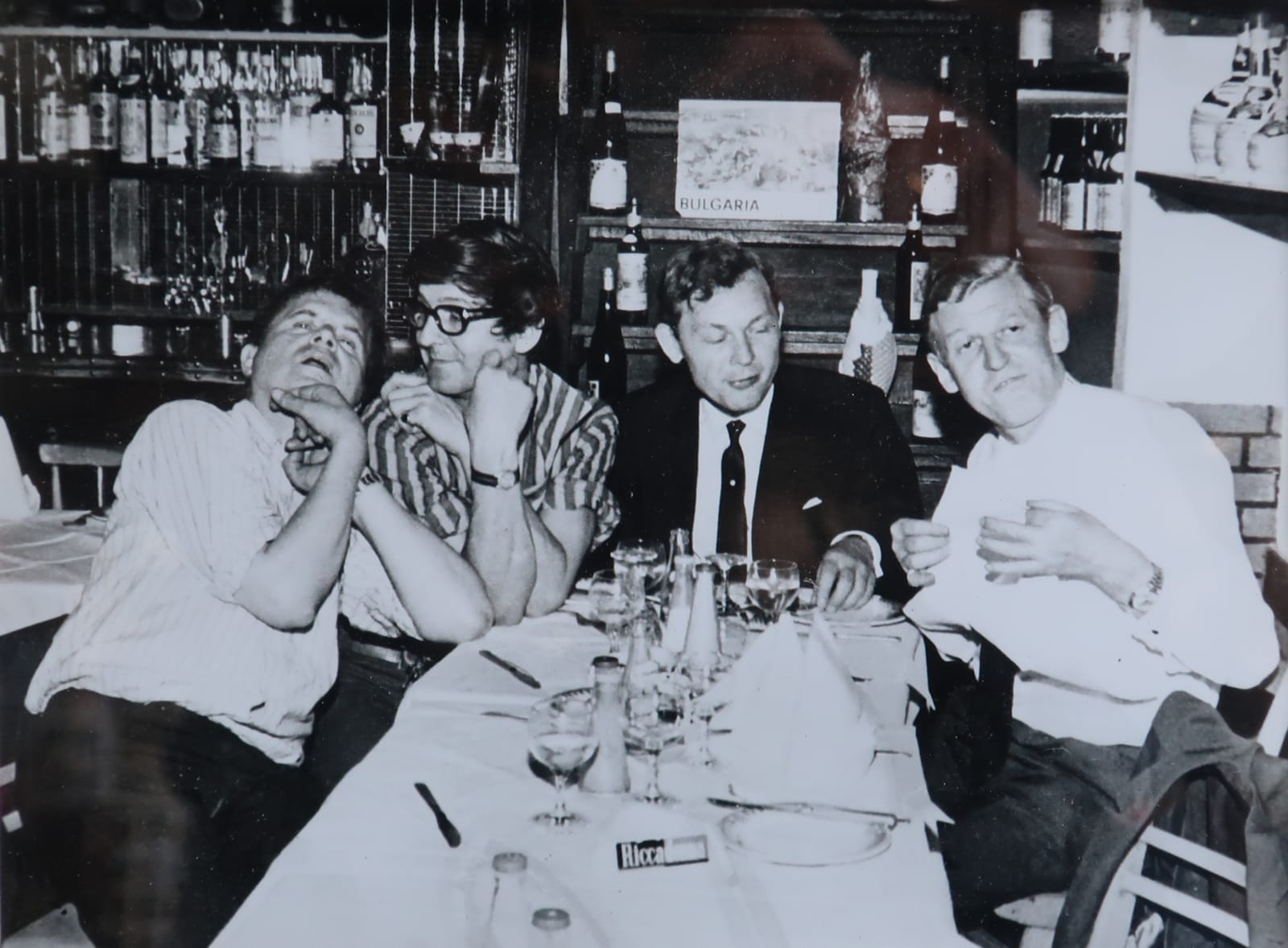 Unknown Artist, Francis Bacon and Ian Board in Trattoria under the Colony, circa 1960