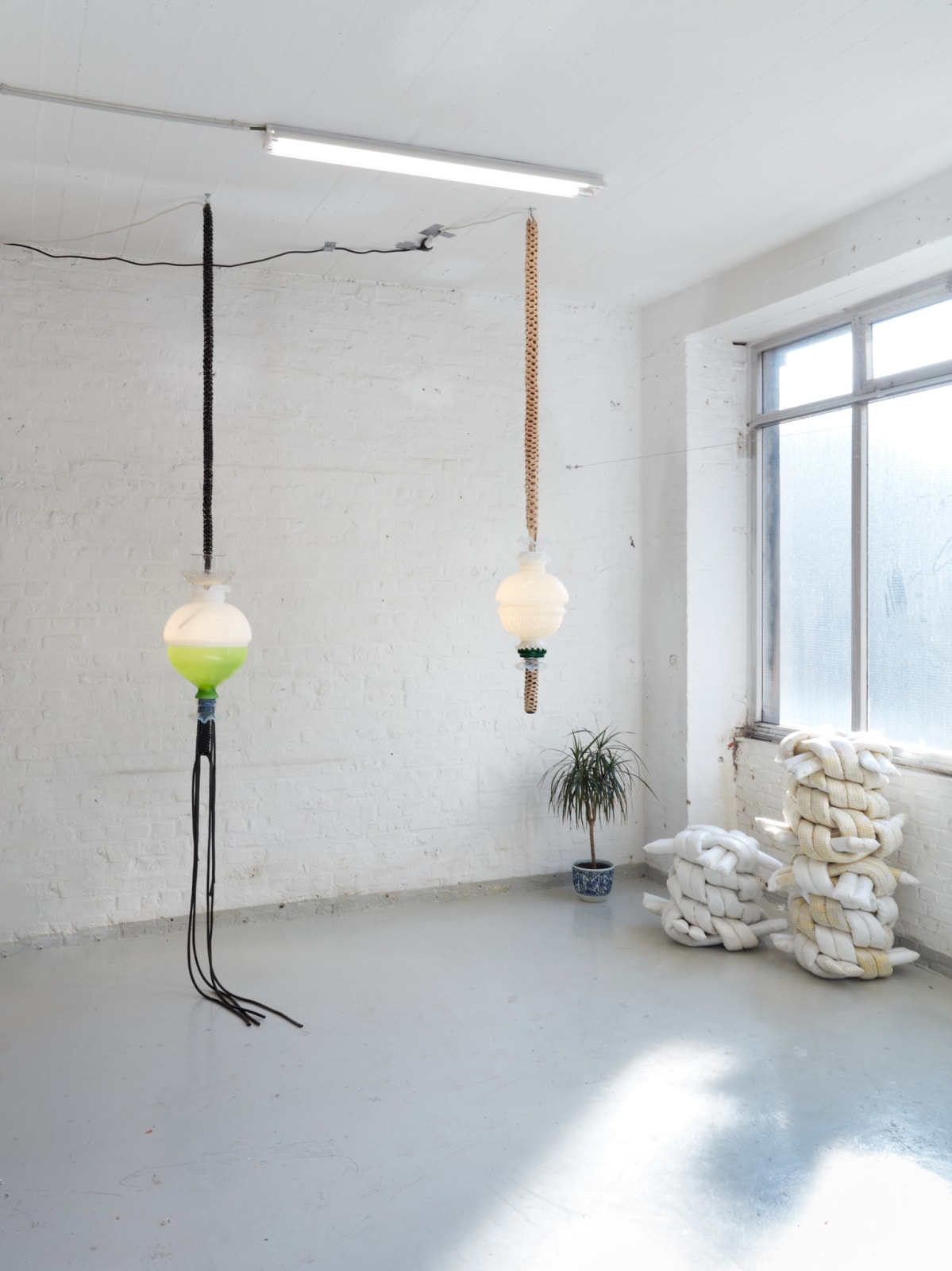 Alice Pandolfo, Twisted Excess, Opaline 031122, 2022