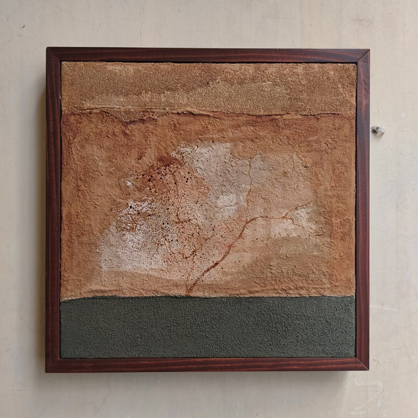 Adiba, Walls That Hold Memories