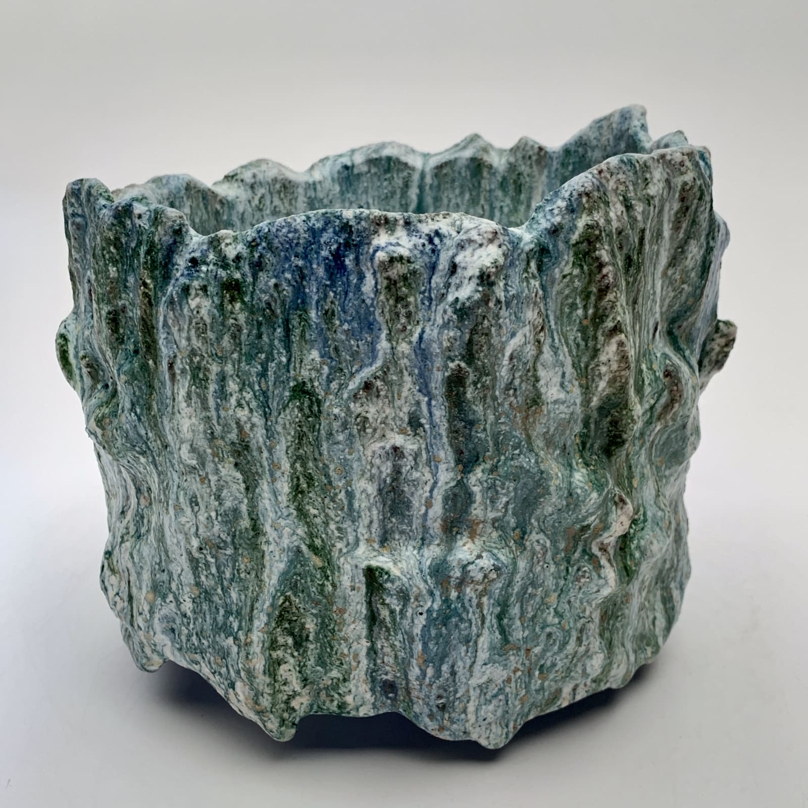 Jay Kvapil, Tea Bowl (#1582, Floe Series), 2021