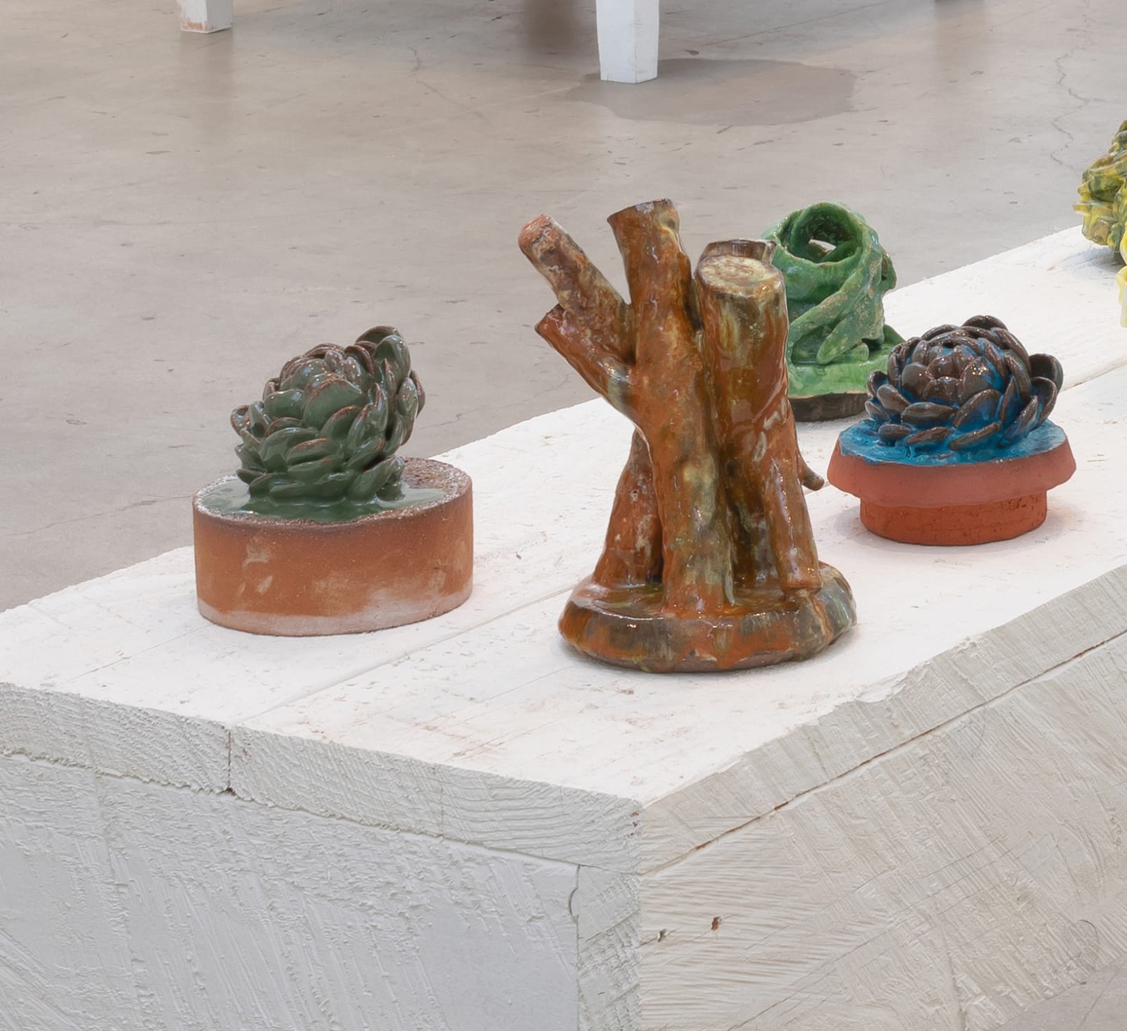David Hicks, Clipping (Olive Bloom), 2020
