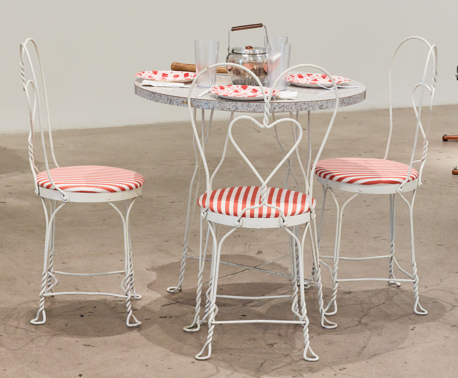 Eleanor Antin, Hannah Weiner, 1970