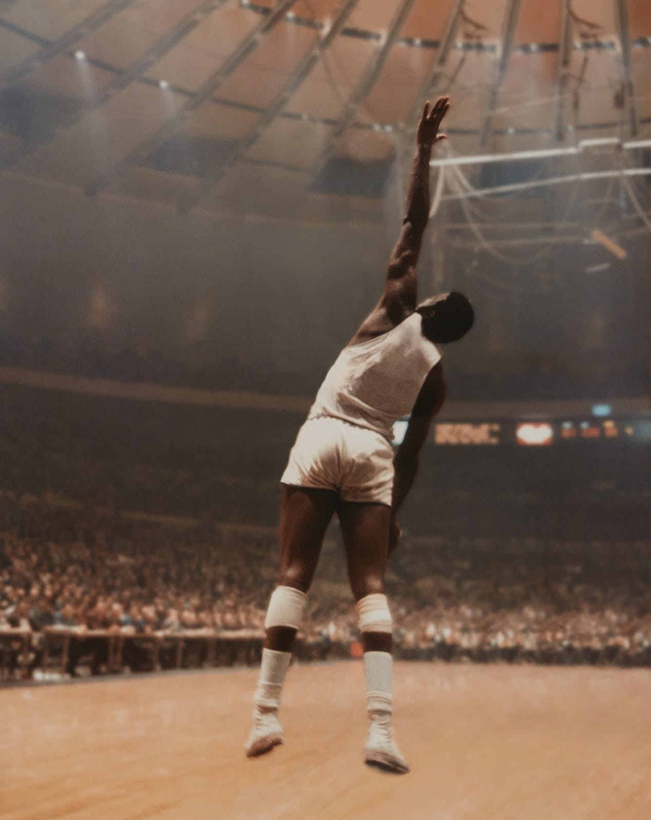 Paul Pfeiffer, Four Horsemen of the Apocalypse (06), 2001