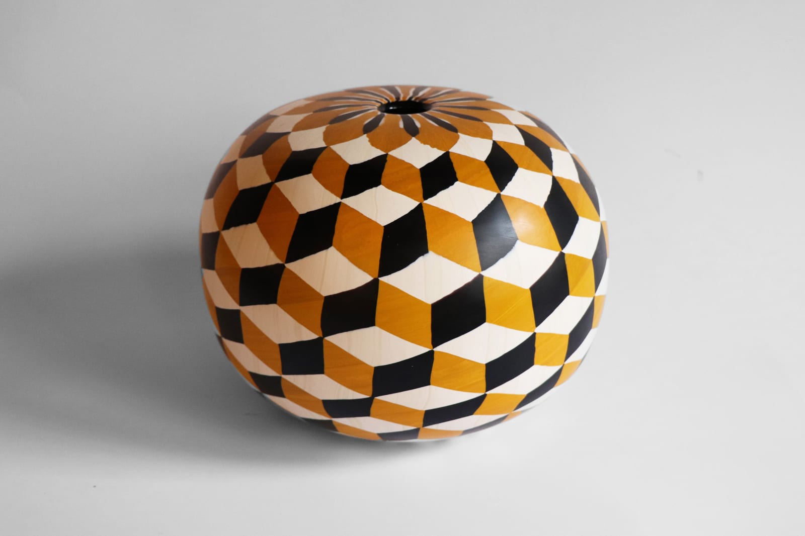 Massimo Micheluzzi, Mosaico Intarsio Vase (yellow + black), 2020