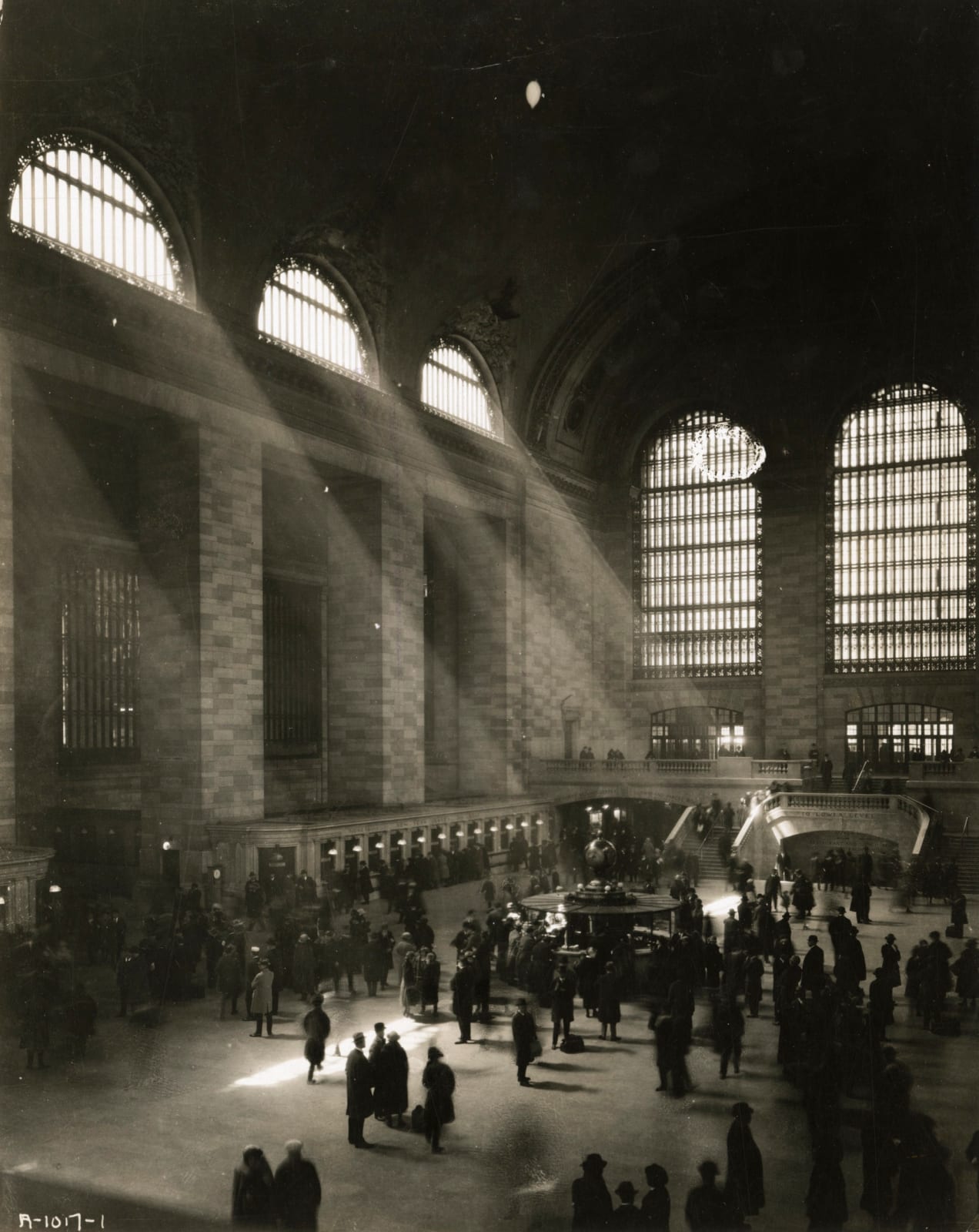 Irving Browning, Grand Central Station, New York City, 1940s