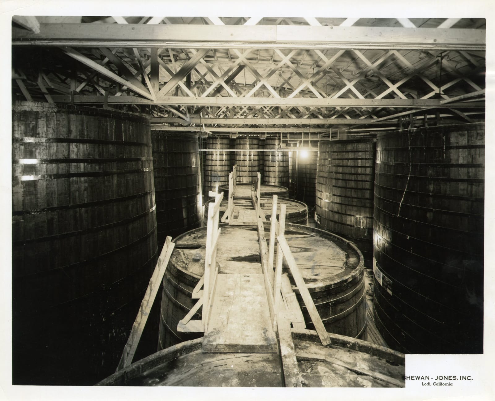 [Shewan-Jones], Group of Photos Documenting Wine and Brandy Makers in Lodi, CA, 1941