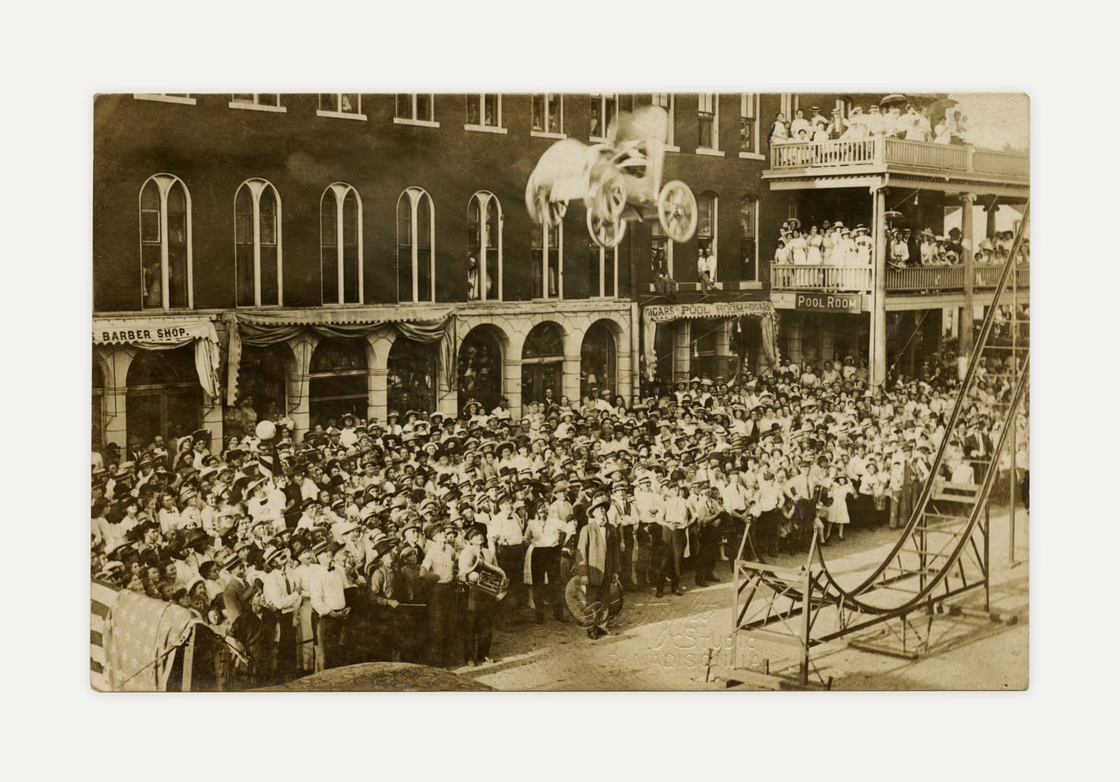 Courtright Studio, "Dog Dive" at the Fort Madison Street Fair, 1915