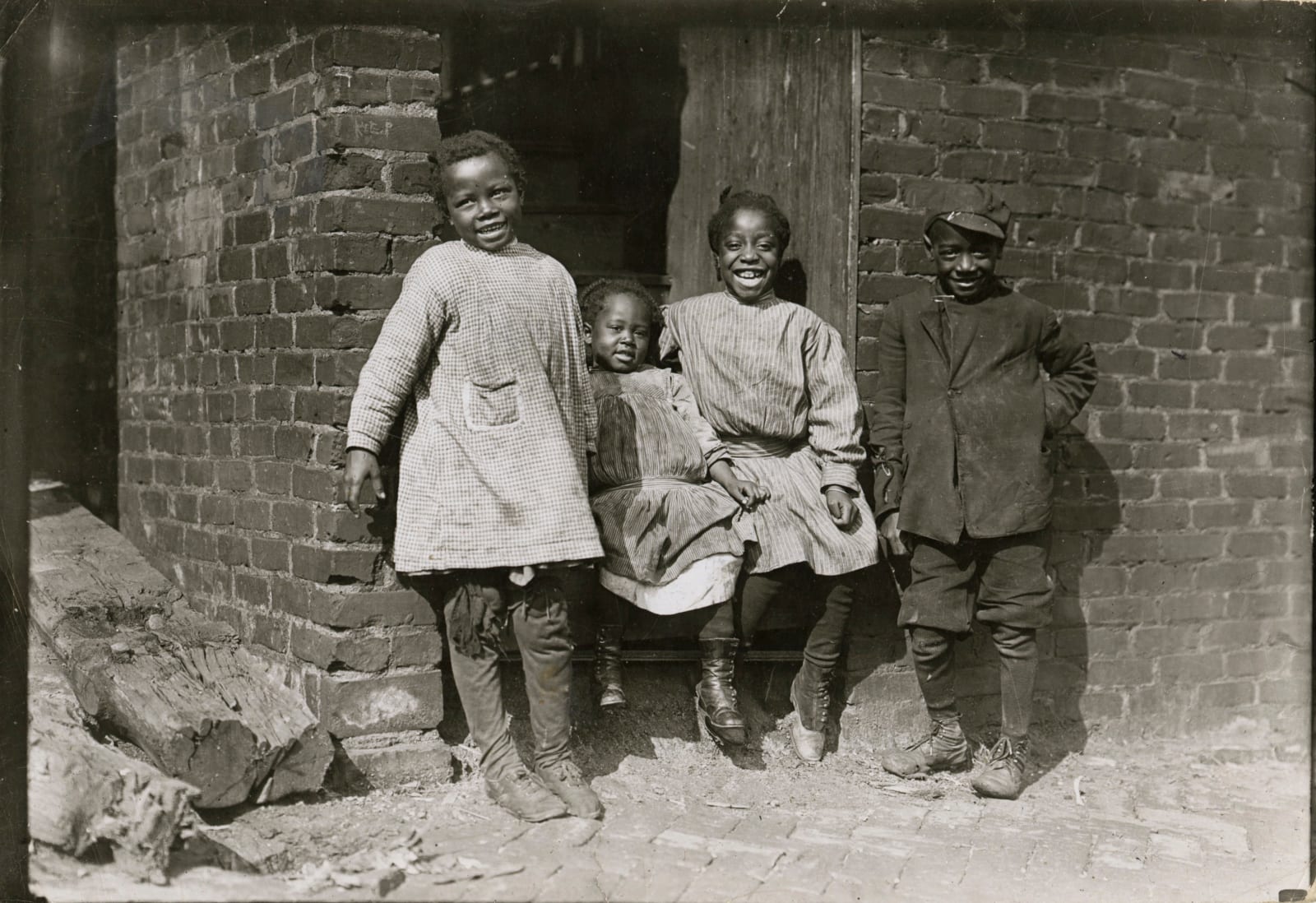 Brown Brothers, Iconic Suite of Photos Of Early 20th-Century Harlem, 1910-20s