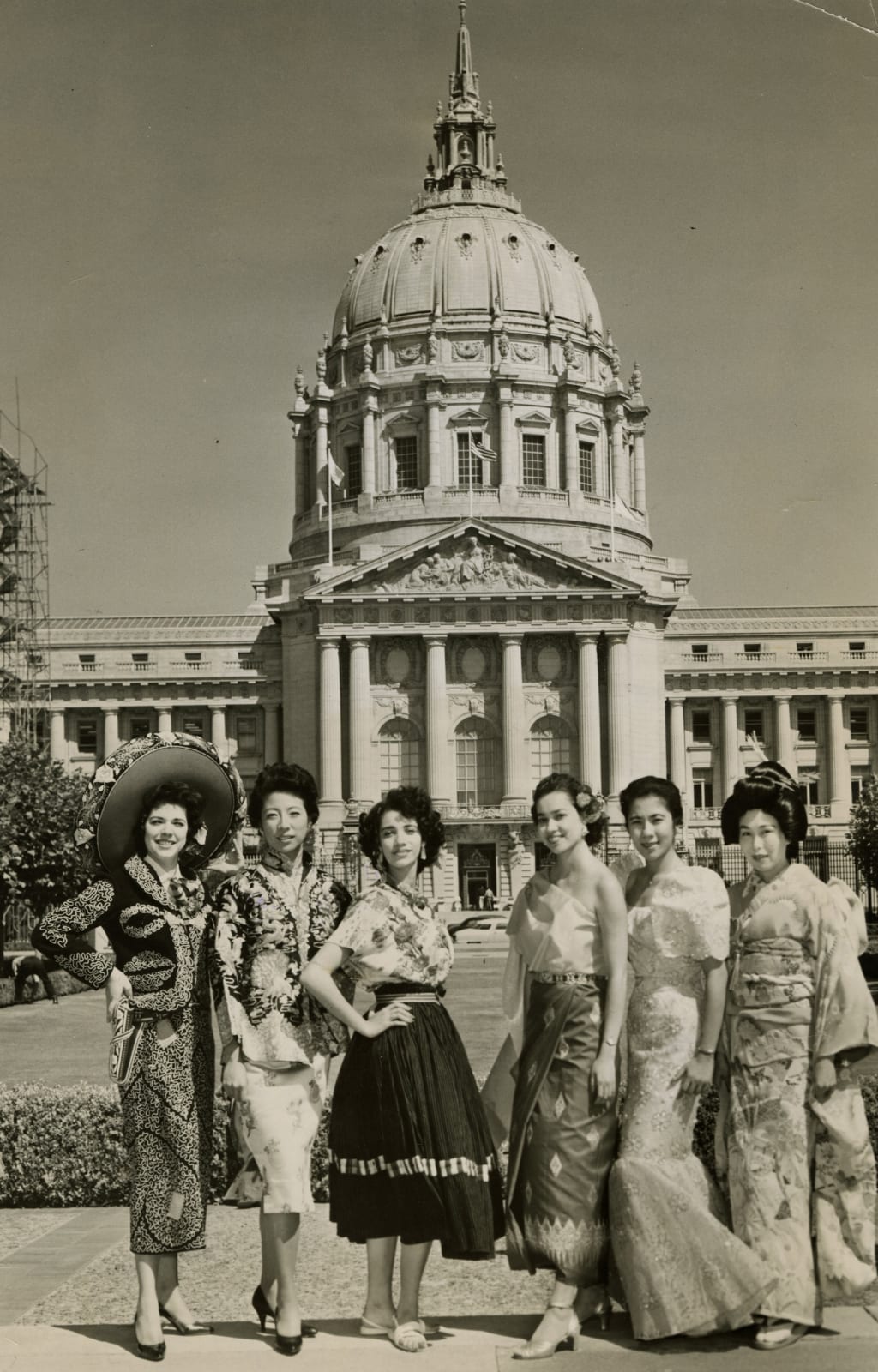 Unknown (Various Press Agencies), Views of the Pacific Festival, San Francisco, 1958