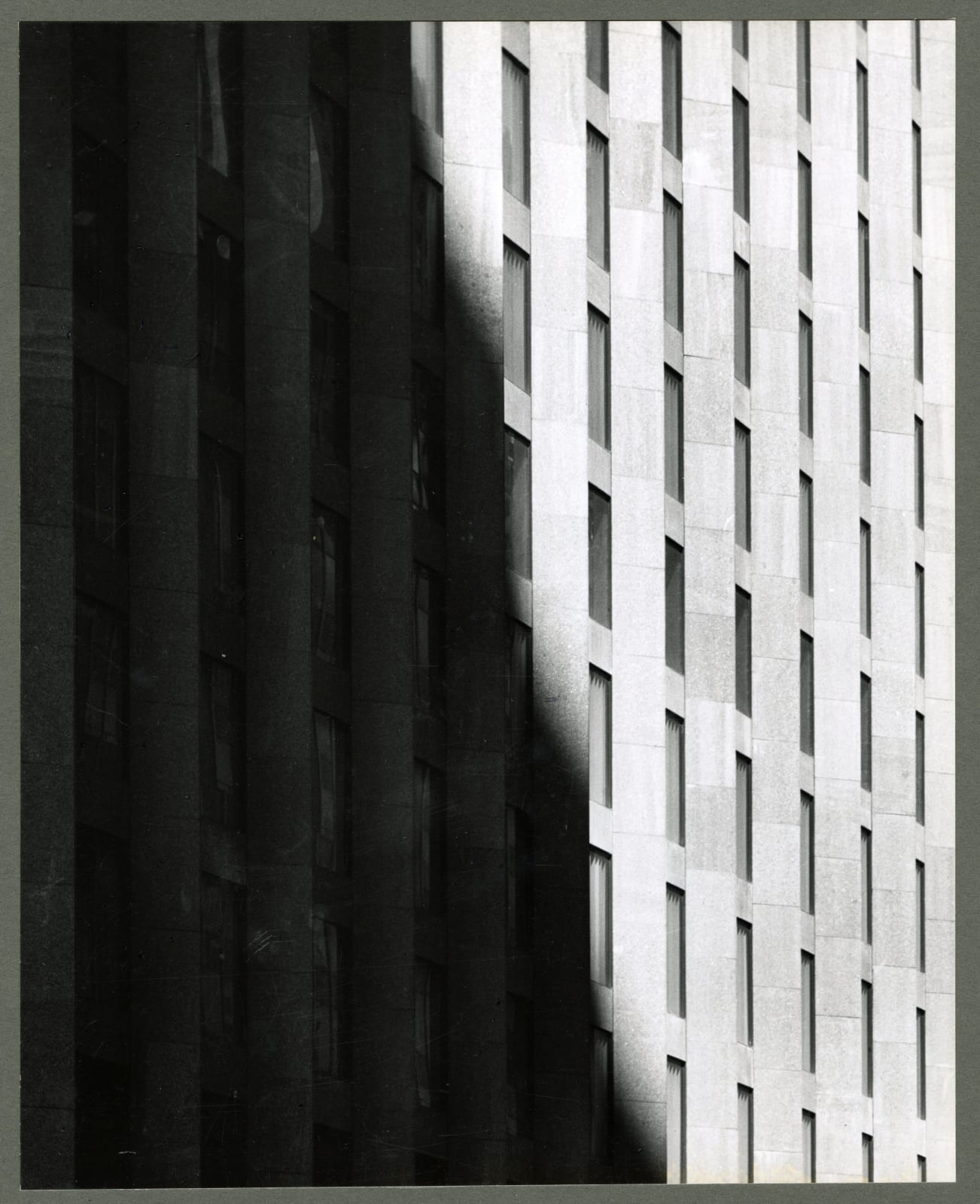 Unknown, Facade of the CBS Building in New York, designed by Eero Saarinen, 1956