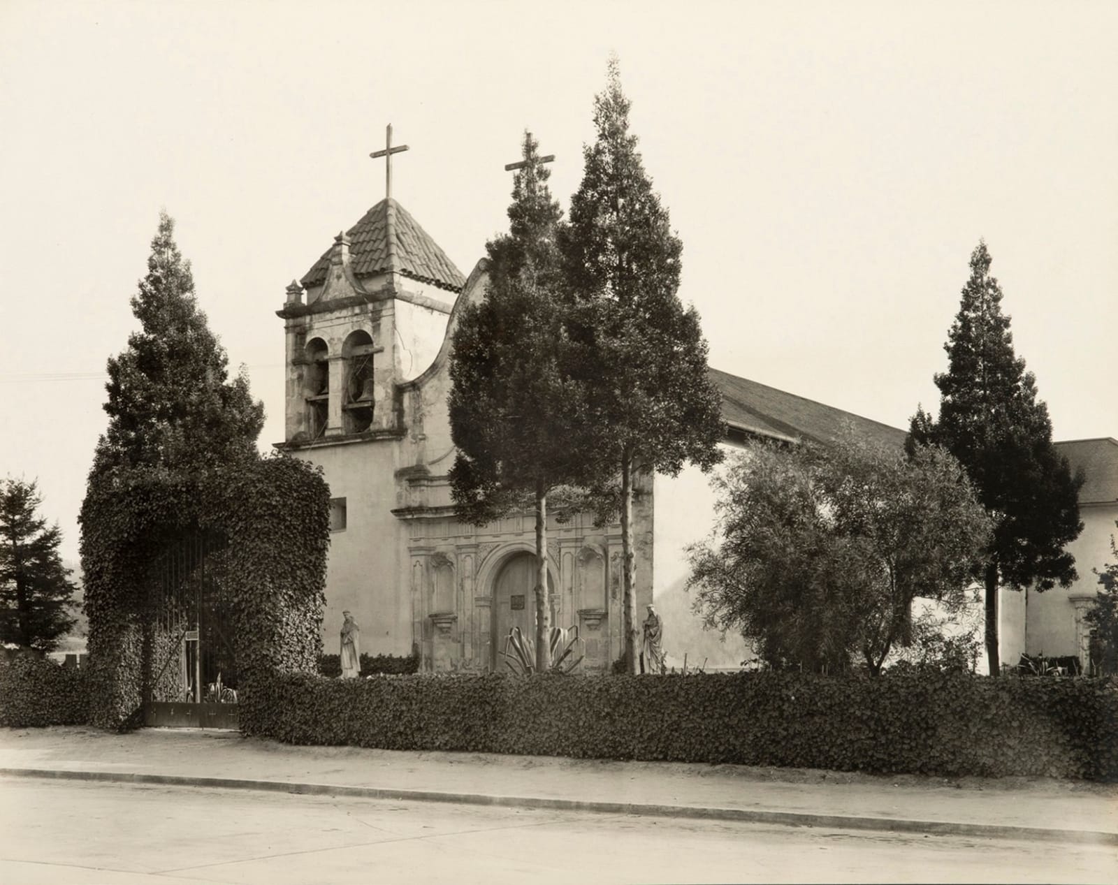 Julius P. Graham, Presentation Album with views around the "Enchanted Circle" of the Monterey Peninsula, 1930