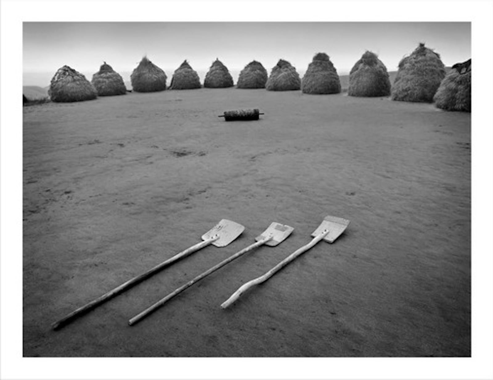 WANG Zheng, Wooden spade Lijiashan, Ningxia Province 木锹 宁夏李家山, 2008