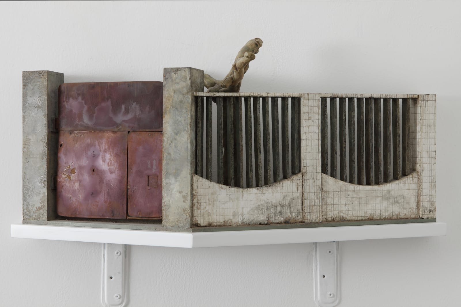 SU Chang, Enclosing Wall 围墙, 2012