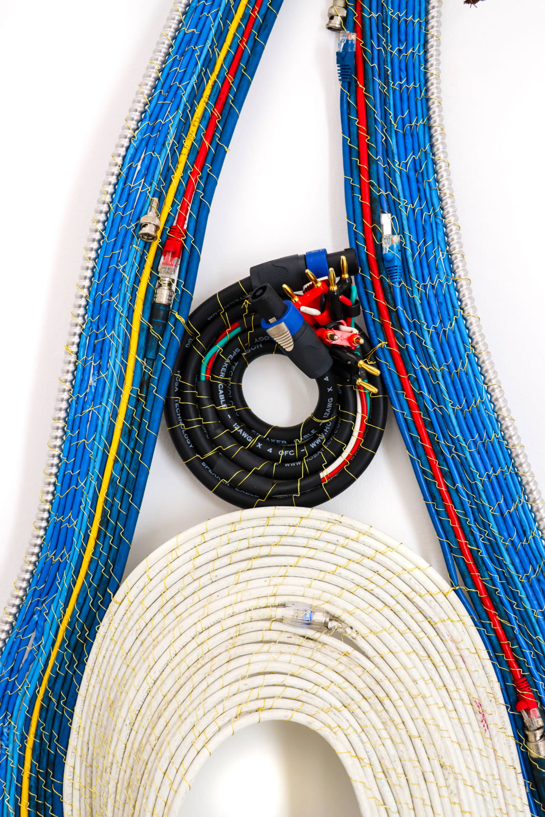 Chenhung Chen, An Ocean in a Drop, 2024