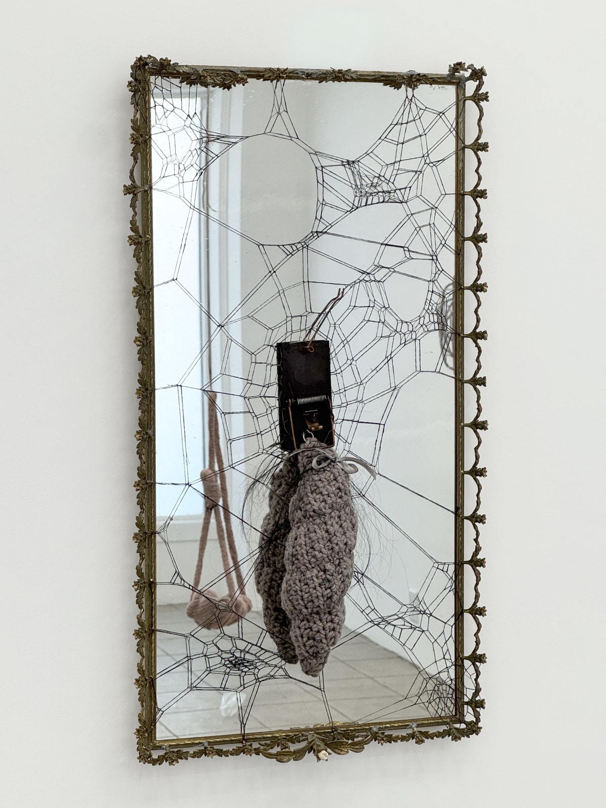 Ophelia Arc, the lure of the trap (mirror stage, early larva), 2025