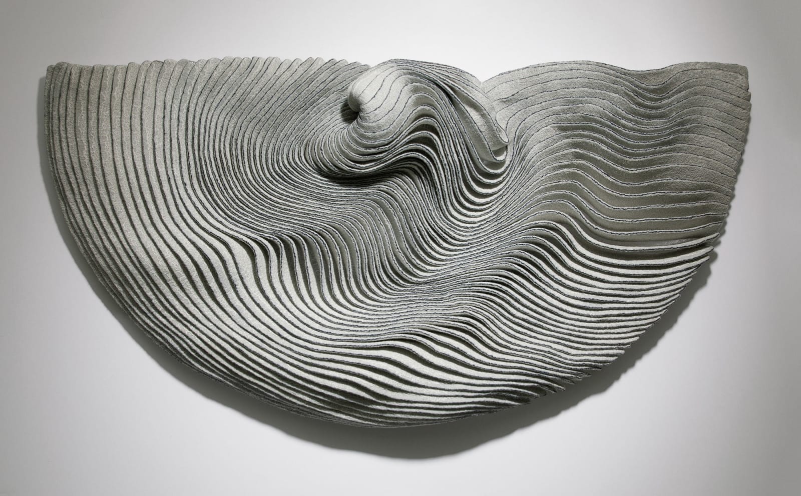 Kristy Kún, Hands In Water, 2018