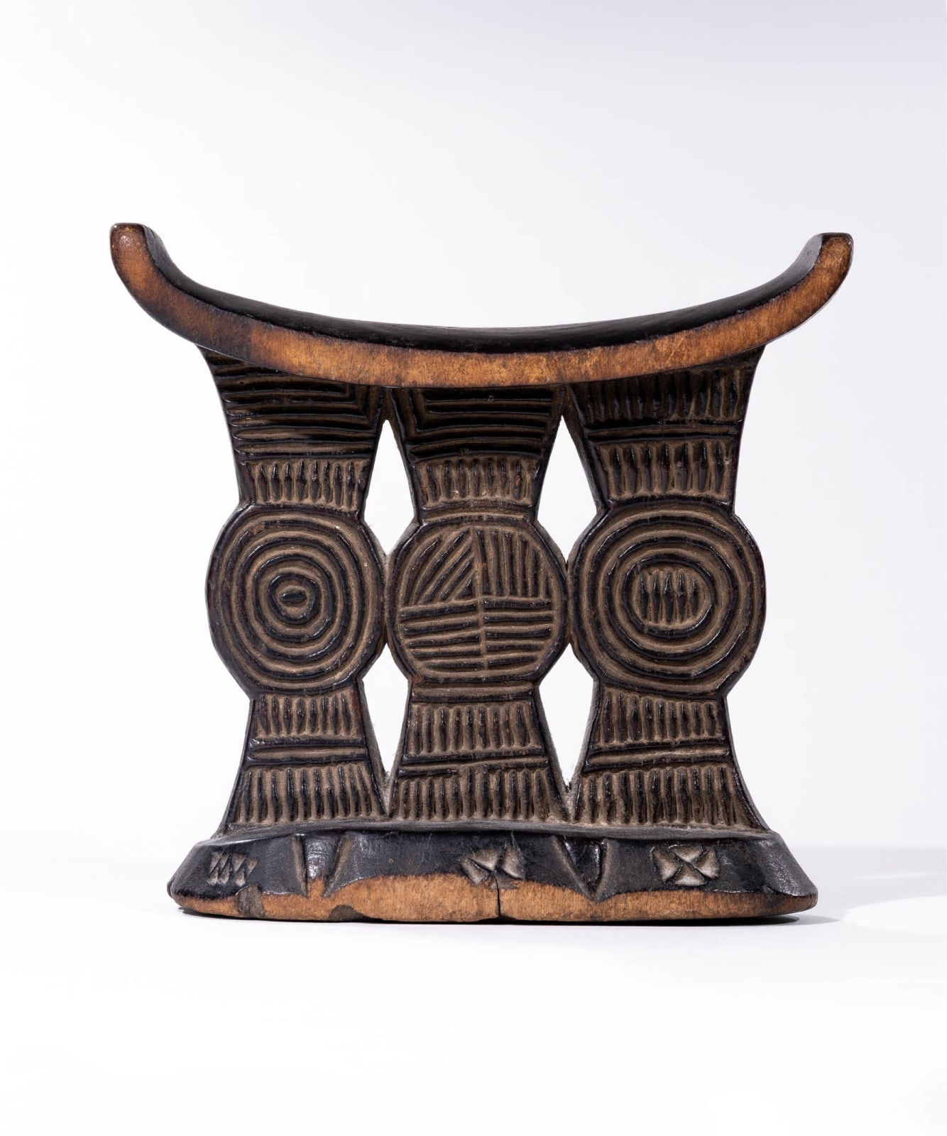 Madame, Headrest, Anonymous Shona Artist, Zimbabwe, Wood, Duende Art Projects